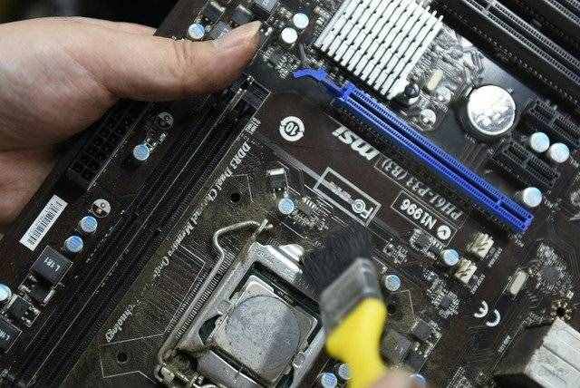 電腦清灰教程：電腦主機怎么清理灰塵？臺式電腦主機清理灰塵教學(xué)