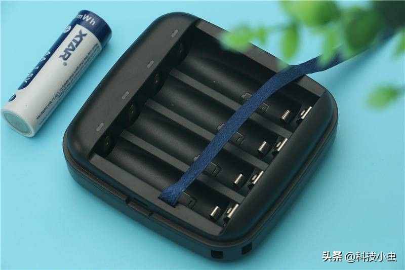 鎳氫電池已過時5V鋰電池是王道！XTAR BC4多用途充電套裝正當(dāng)時