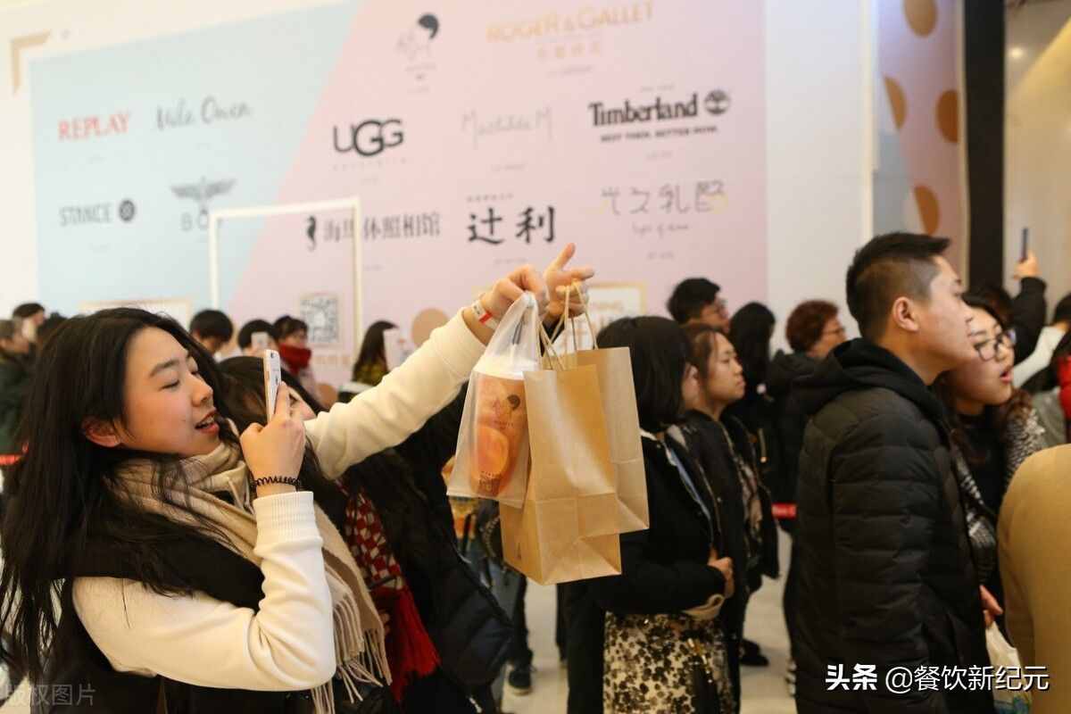 10年前開奶茶店，1年賺2套房，如今開奶茶店，就像噩夢一場