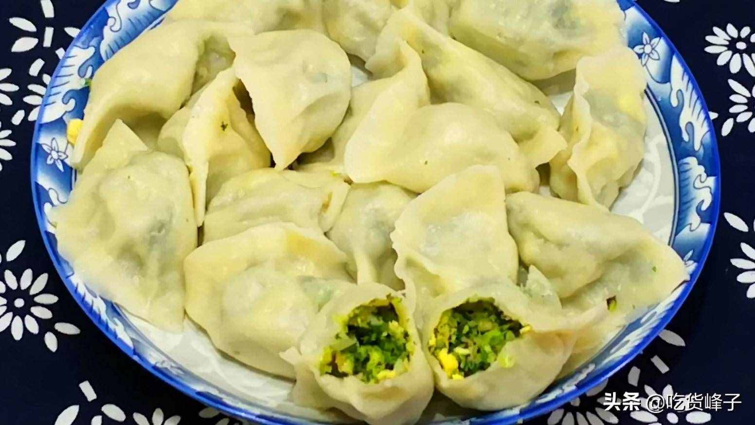 芹菜餃子怎么做才好吃呢？原來有秘訣，我家最愛這樣調(diào)餡，太香了