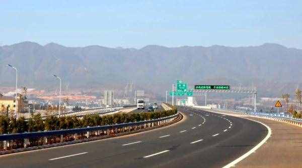 今天起，全國所有收費公路免費通行！詳細解讀來了……