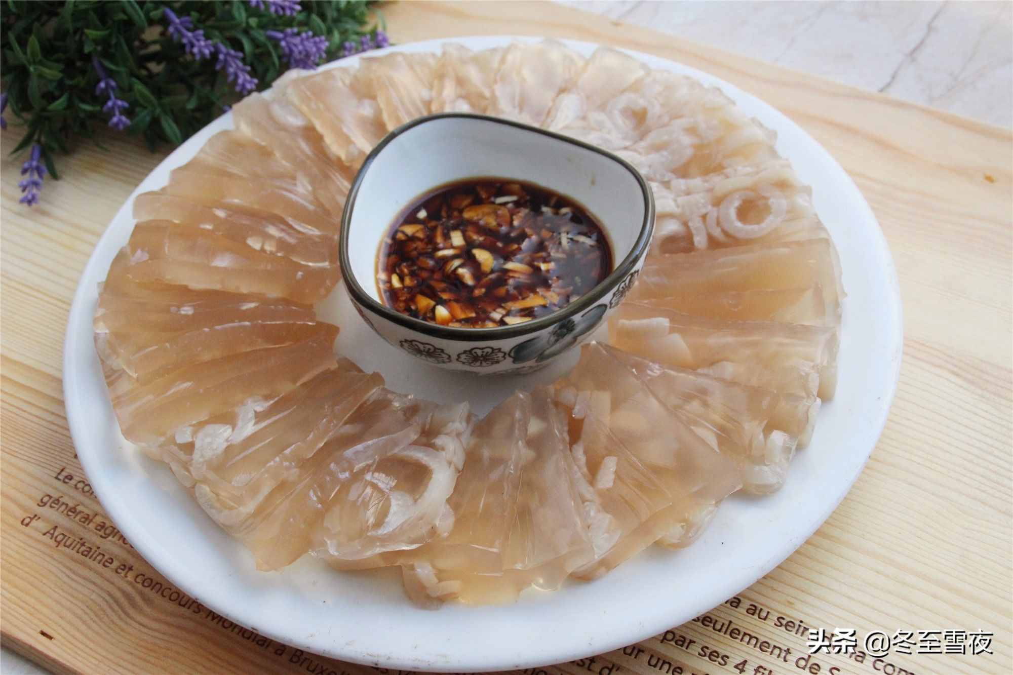 給南方人看看，東北普通人家年夜飯18個菜，東北過年該有的樣子