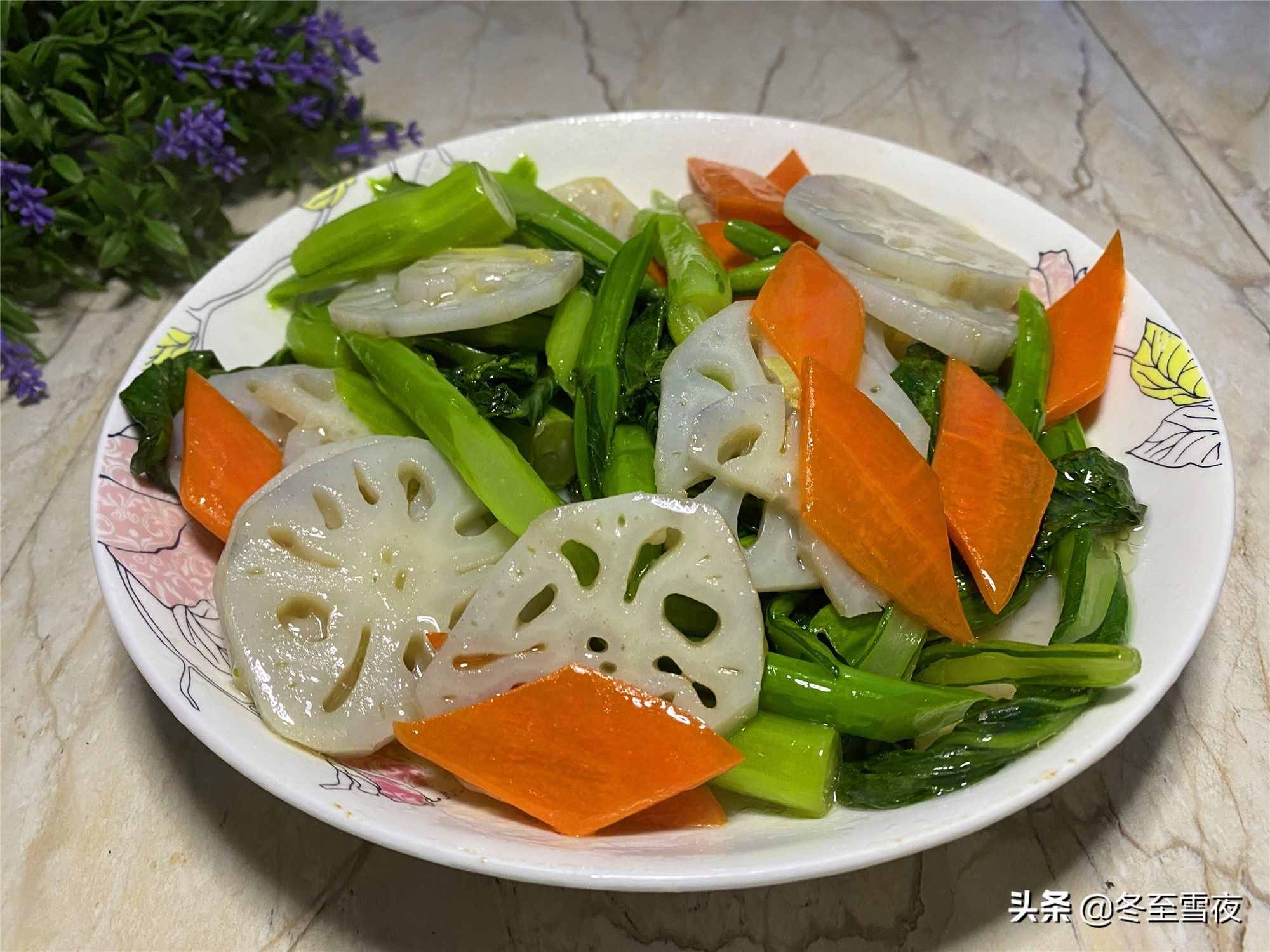 給南方人看看，東北普通人家年夜飯18個菜，東北過年該有的樣子