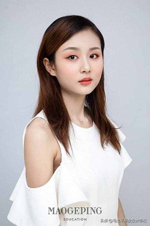 適合單眼皮的眼妝教程，畫對了美成小仙女