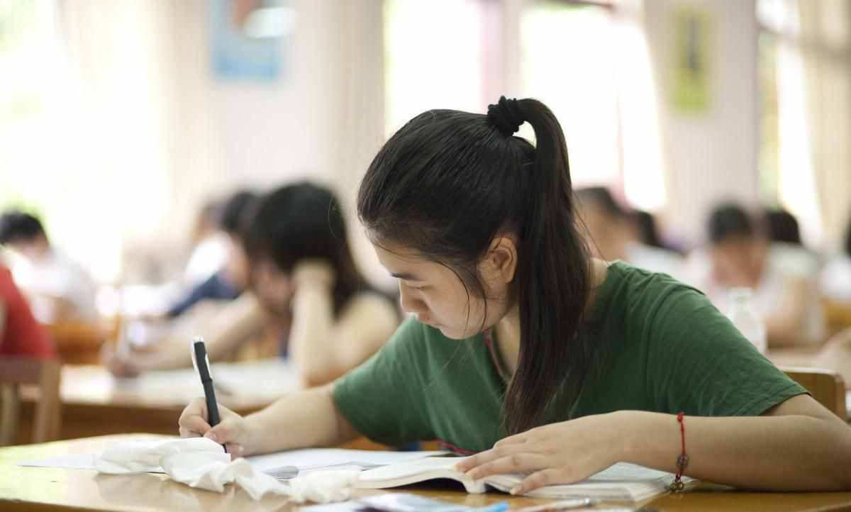教家長(zhǎng)，看懂孩子的成績(jī)單，“績(jī)點(diǎn)”5高還是低？能保研嗎？