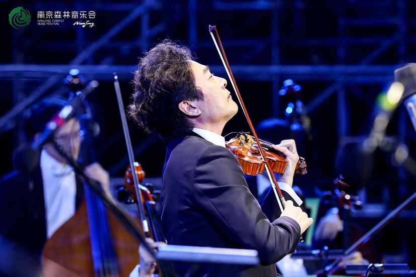 一場演出三次加演！呂思清奏響《森林的四季》