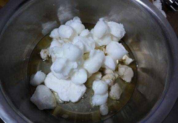 沒事在家做了一大箱肥皂，怎么用都用不完！香噴噴的，我好喜歡