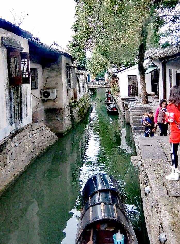 推薦自駕到紹興古城一日游的三個(gè)景點(diǎn)：魯迅故里、沈園、蘭亭
