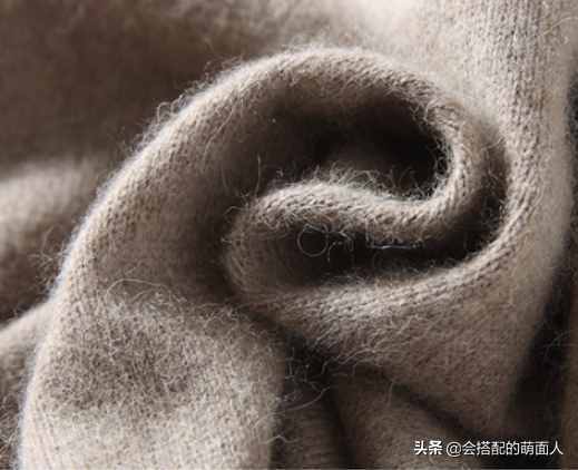 想要毛衣穿著舒適不起球不扎人，選對材質(zhì)是關(guān)鍵