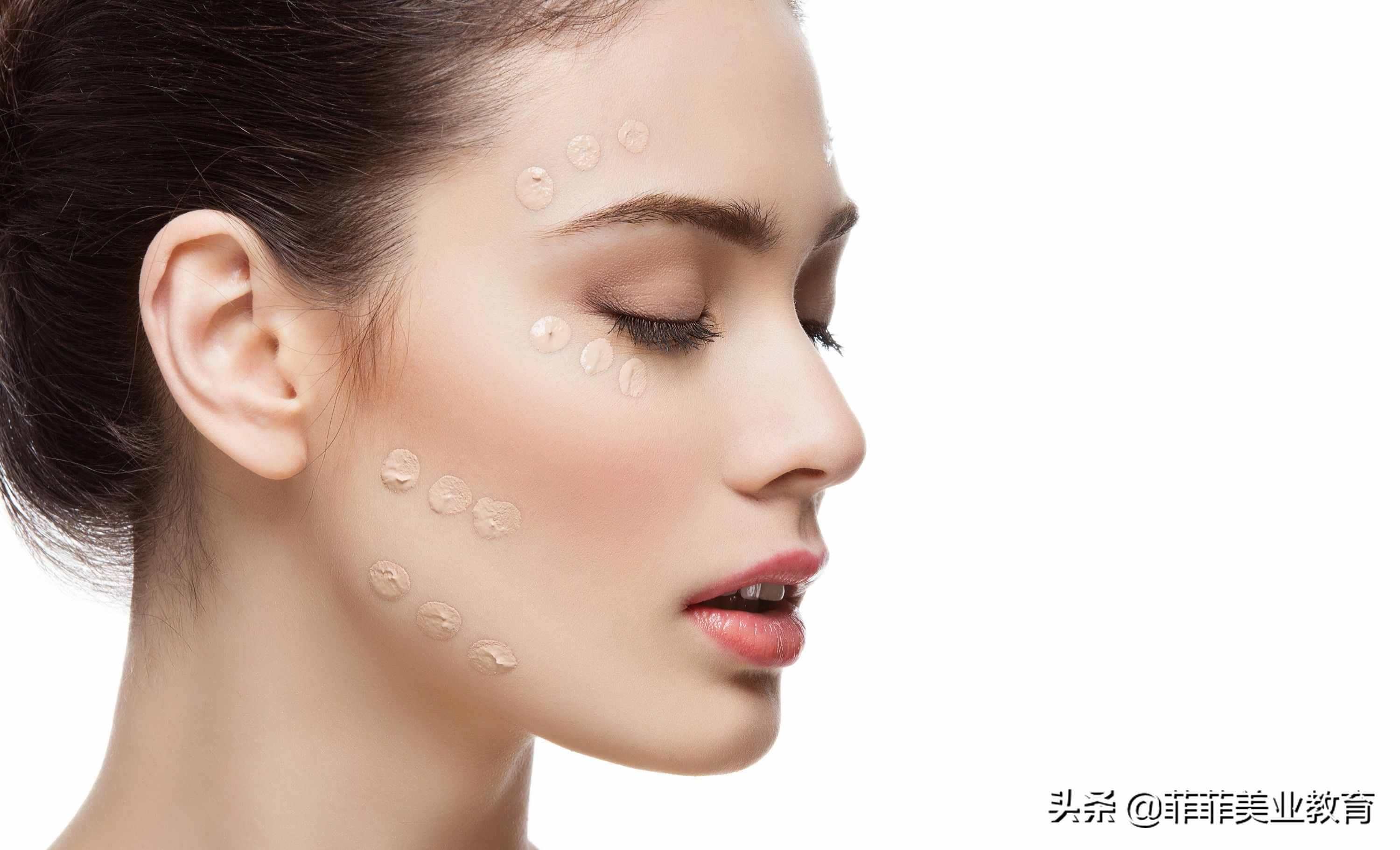 6個(gè)適合新手全面學(xué)習(xí)的化妝技巧 簡(jiǎn)單又實(shí)用