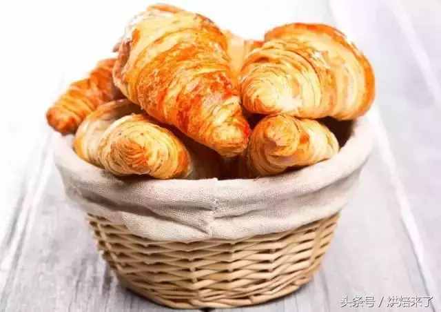 開蛋糕店其實(shí)不掙錢？怎么開一個(gè)逼格的蛋糕店？！