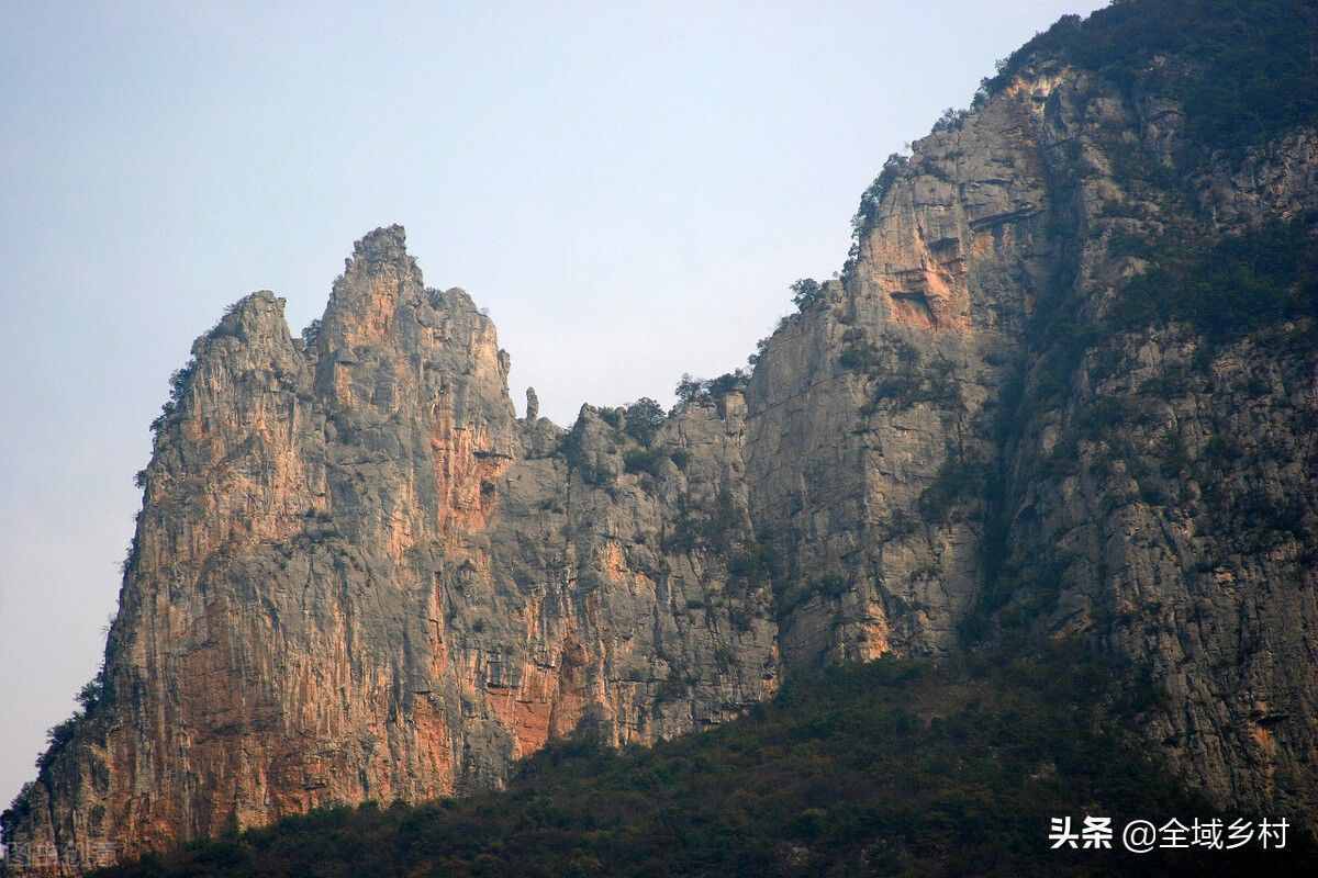 有水的峽谷，往往以三峽自稱，我們經(jīng)常說的“三峽”到底是哪三峽
