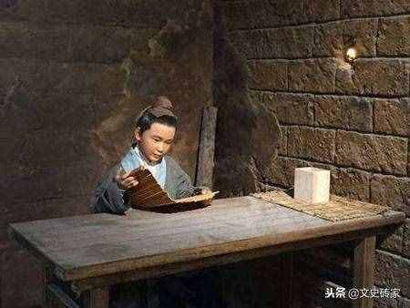 “鑿壁偷光”主人公，由一個窮小子躍升為丞相，晚年因貪婪被罷官