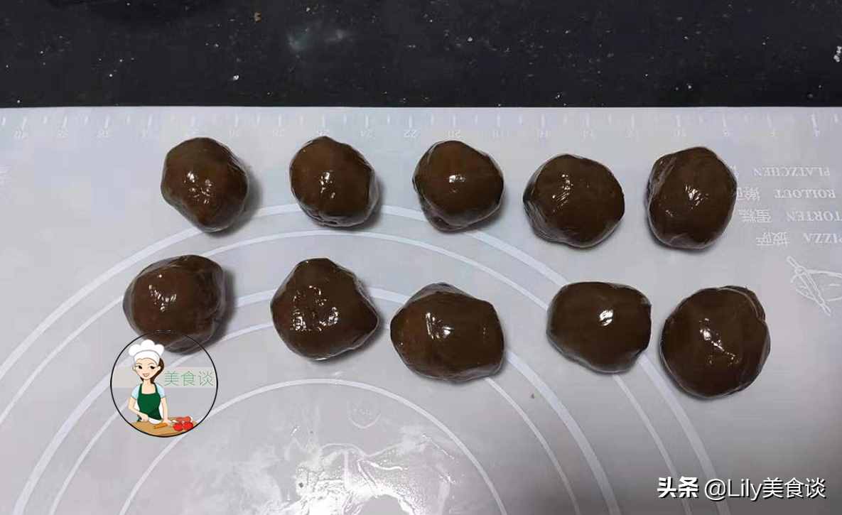 原來做月餅這么簡單，配方簡單零添加，比買的還香，一次性就成功