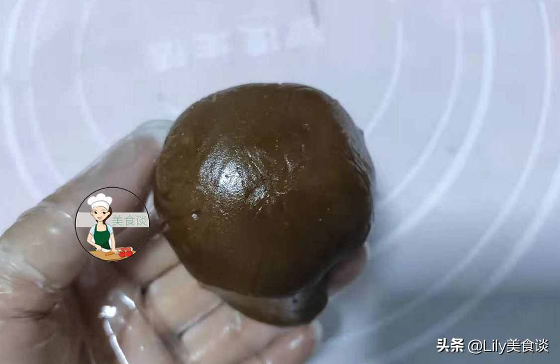 原來做月餅這么簡單，配方簡單零添加，比買的還香，一次性就成功