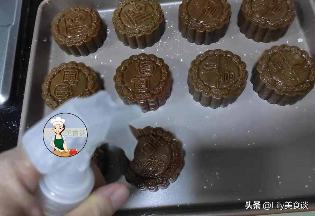 原來做月餅這么簡單，配方簡單零添加，比買的還香，一次性就成功