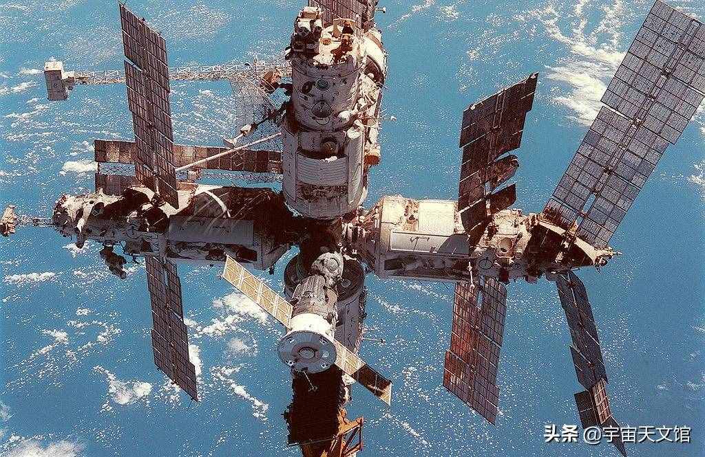 最大的垃圾場(chǎng)，其實(shí)就在我們頭頂上，人類該如何清理太空垃圾？