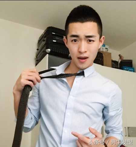 七個帥氣逼人的男生發(fā)型