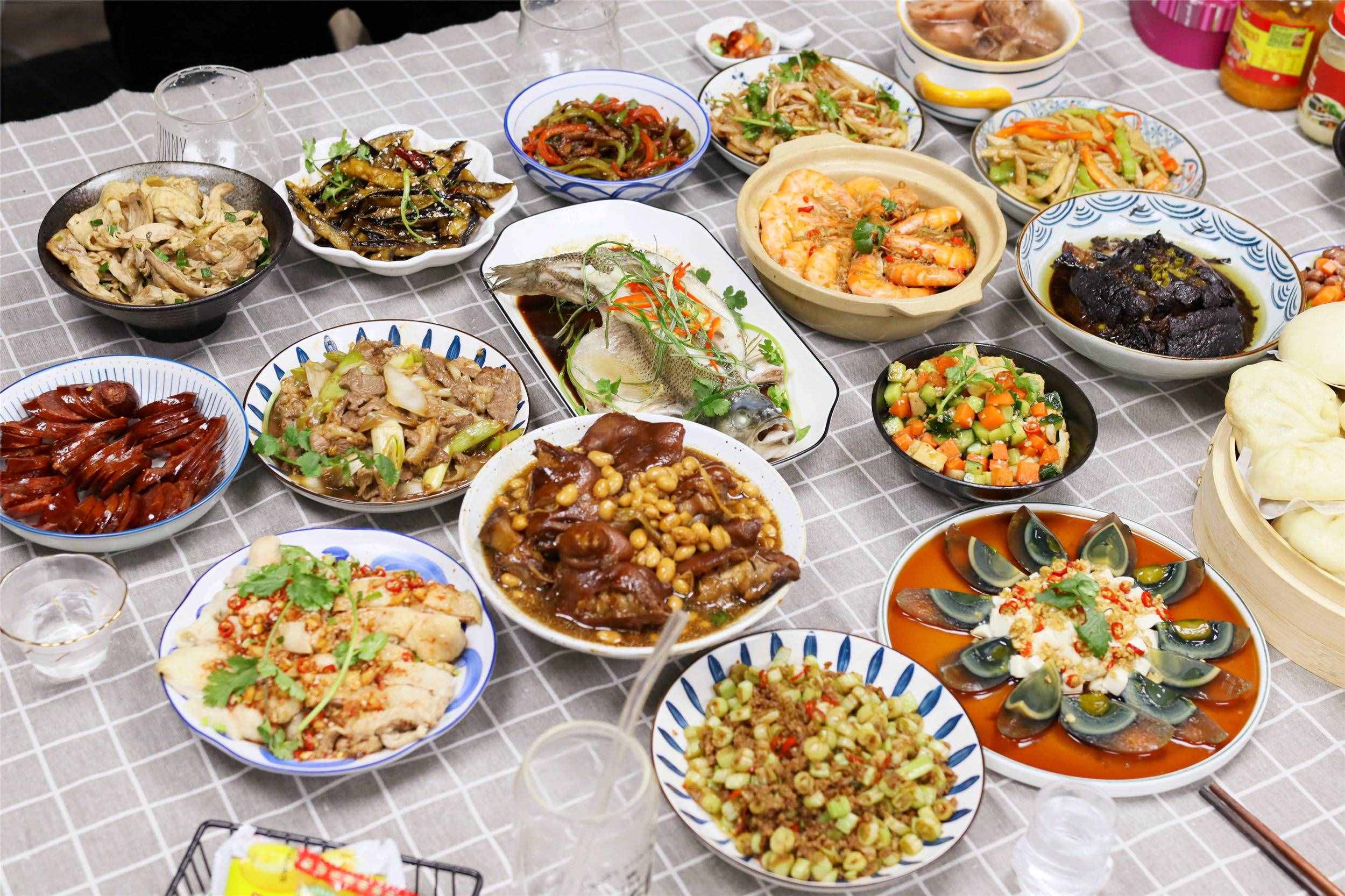2021年夜飯出爐，16道菜搭配好，省事還好吃，團(tuán)圓飯不發(fā)愁
