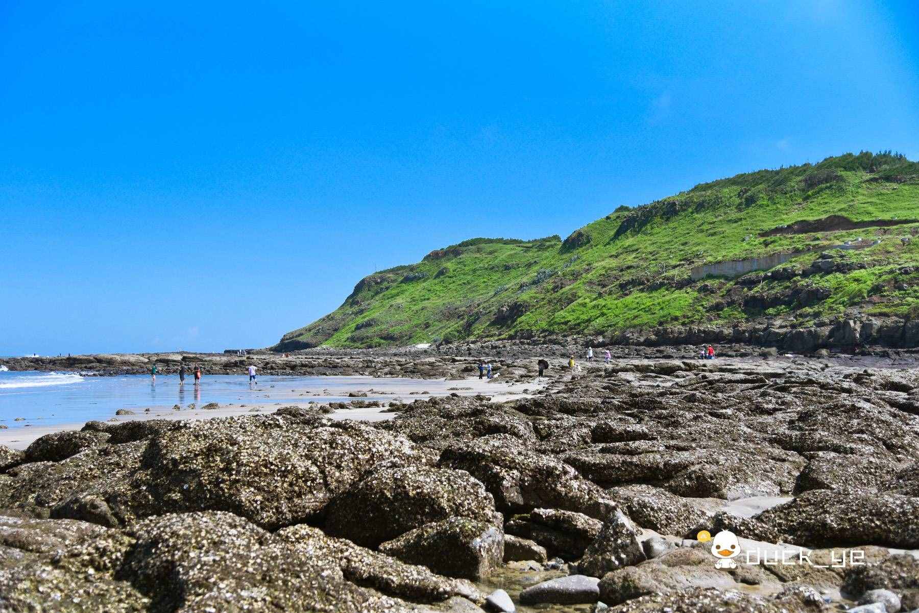 福建漳州有個(gè)“小墾丁”，燈塔、草地、無敵海景，美得不像話