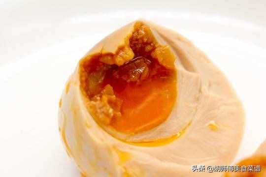 爺爺用土方法腌雞蛋，10天個個流油起沙，做法簡單易學(xué)，一看就會