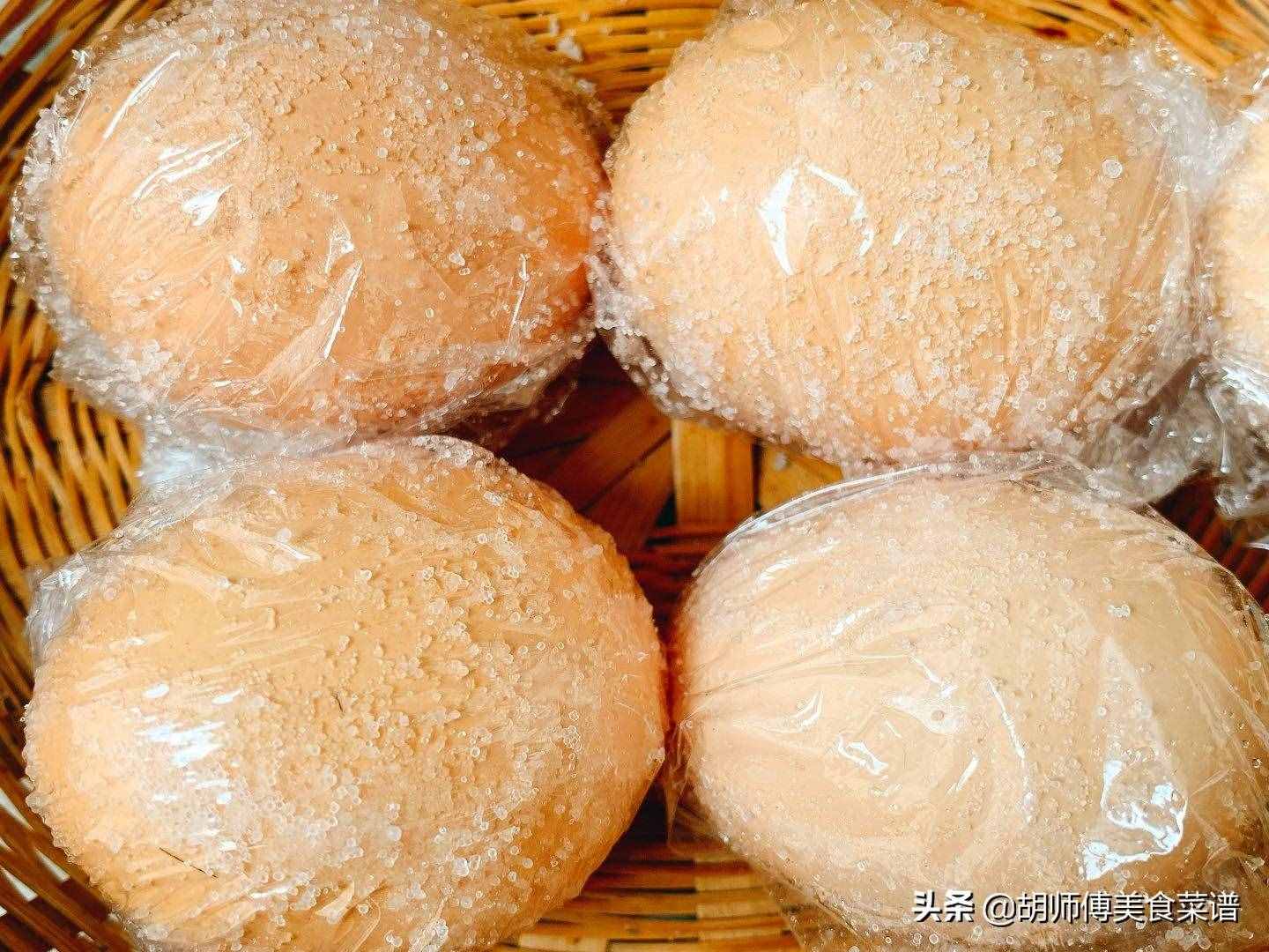 爺爺用土方法腌雞蛋，10天個個流油起沙，做法簡單易學，一看就會