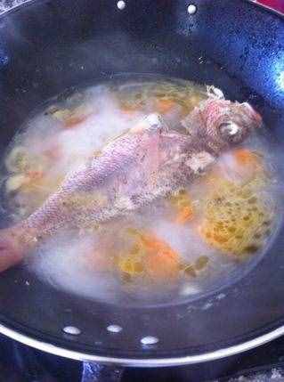 清燉魚(yú)湯的做法,清燉魚(yú)湯的家常做法