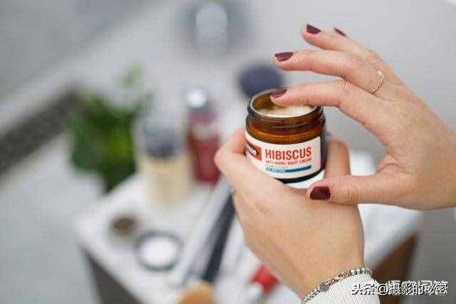 乳液和面霜的區(qū)別是什么？那么用了乳液還需要用霜嗎？