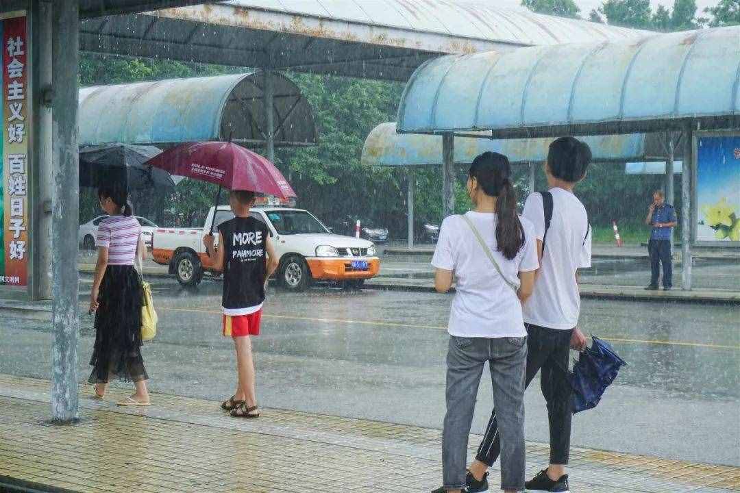 頭條丨講不出再見(jiàn)！番禺汽車(chē)客運(yùn)站將在8 月1日零時(shí)起關(guān)停！番禺這7條公交線路也將進(jìn)行調(diào)整