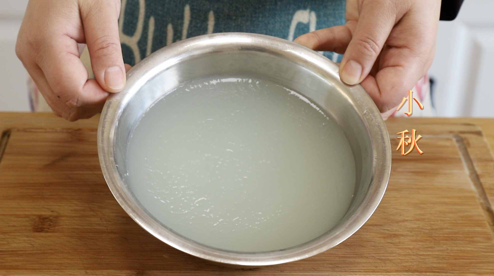 灌湯包做法：只要記住這個(gè)小竅門，皮薄透亮，湯汁飽滿，好吃