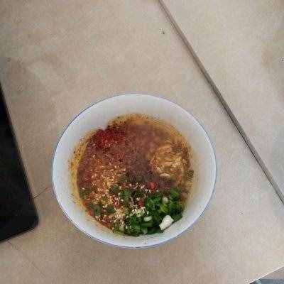 家庭版涼面你這么做，比買(mǎi)的還好吃