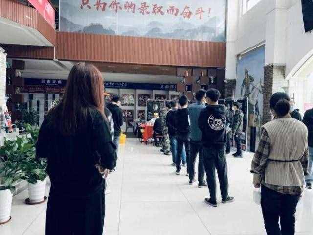核酸檢測前2小時不能吃飯，但為何也不能嚼口香糖？權威答案來了