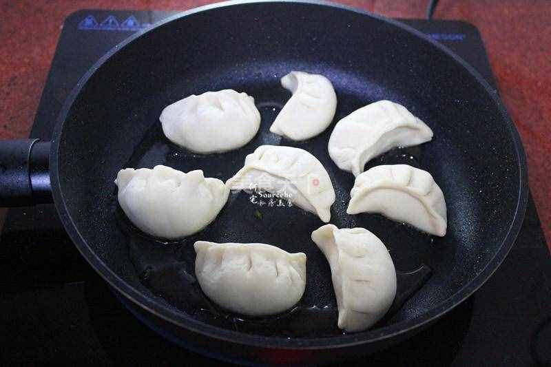 煎餃的家常做法，生煎、熟煎都可以如此美味！