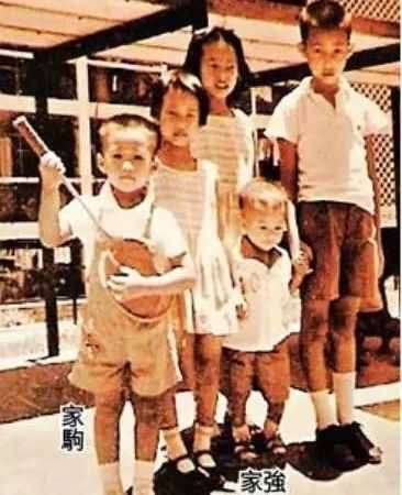 如果黃家駒沒(méi)有離開，今年也該是58歲了，感謝他驚艷了音樂(lè)和我們