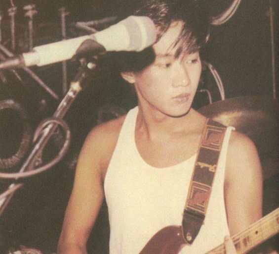 如果黃家駒沒(méi)有離開，今年也該是58歲了，感謝他驚艷了音樂(lè)和我們