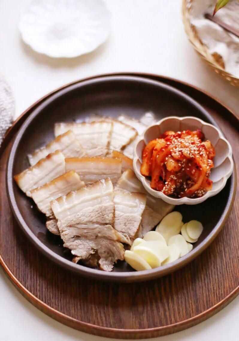 燉豬肉，這5樣調(diào)料必放，?？诵入?，放對了清燉還是紅燒都噴香