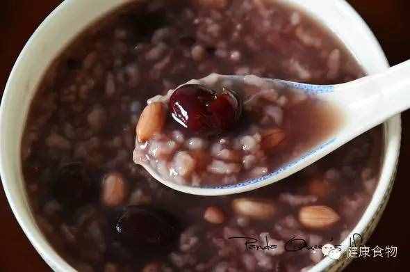 食補(bǔ)“八寶粥”，最正宗的是哪8種材料，你知道嗎？