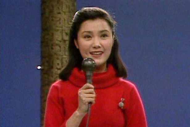 66歲姜黎黎：憑《紅牡丹》大火，曾身患腫瘤，今幸福得讓人眼紅