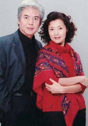 66歲姜黎黎：憑《紅牡丹》大火，曾身患腫瘤，今幸福得讓人眼紅