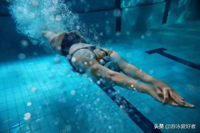 游泳減肥方法大全 讓你瘦個(gè)不停