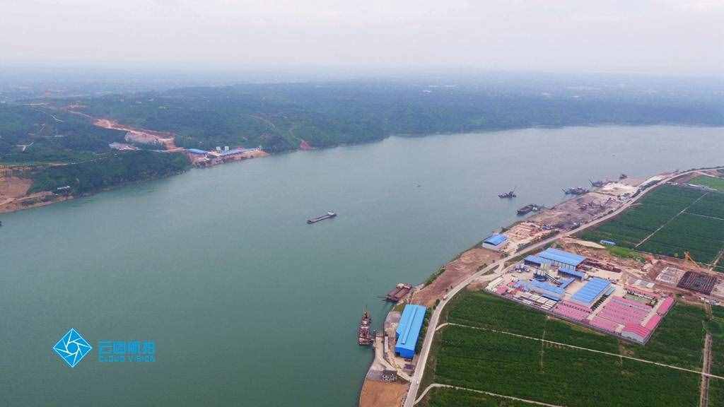 宜昌白洋長江大橋建設(shè)中，快來看看大橋?qū)硎鞘裁礃幼?