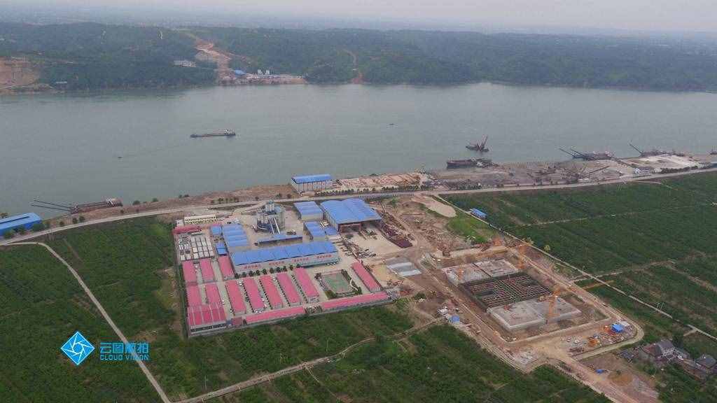 宜昌白洋長江大橋建設(shè)中，快來看看大橋?qū)硎鞘裁礃幼?
