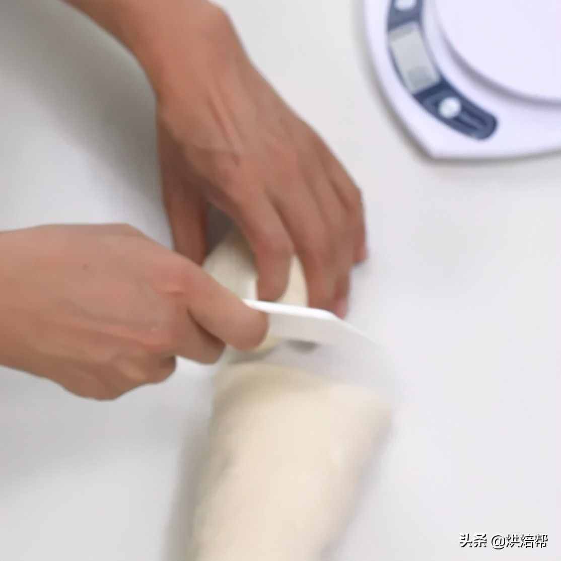 日本超火的“生吐司”是個啥？和普通吐司有啥區(qū)別？漲知識了