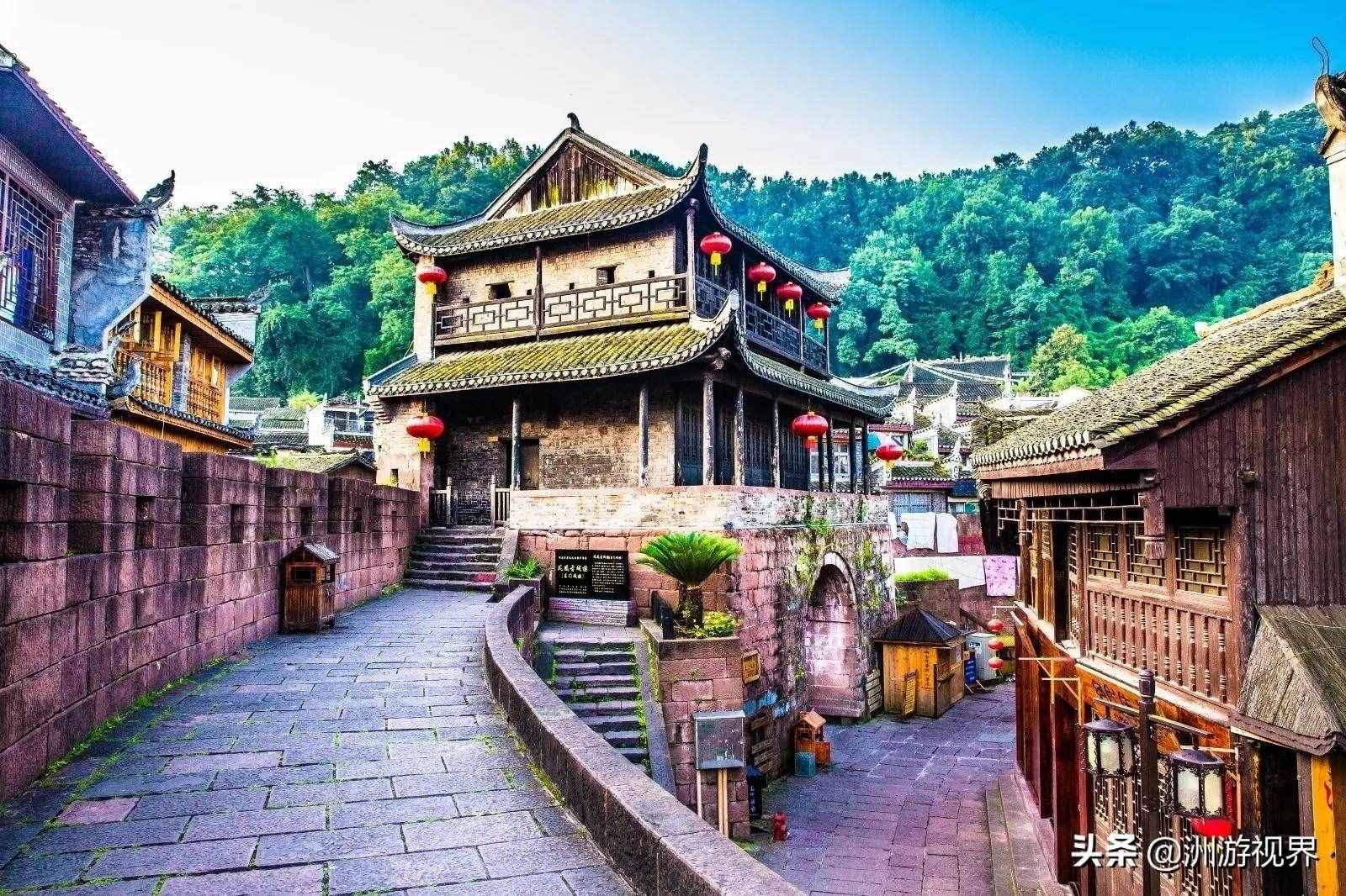 鳳凰古城精華游路線推薦，縱覽9大必打卡景點(diǎn)，探秘特色民俗文化