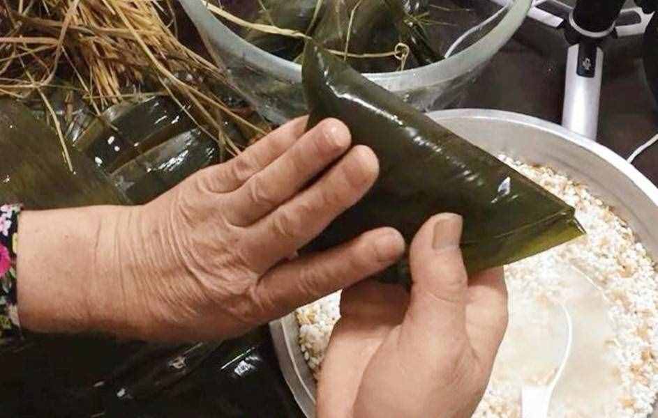 教你粽子的詳細做法，慢動作，簡單好看還煮不散，比買的好吃