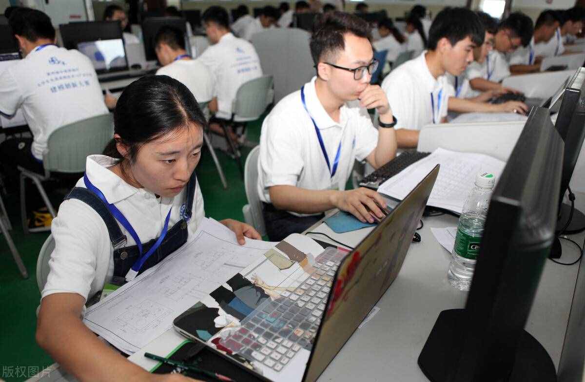 大學選擇了計算機專業(yè)，如何學習才能提高學習效率