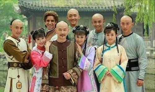 史上最丑紫薇，從胖大海瘦成天仙，今和小十歲的于小彤熱戀后，把臉整得連她媽也不認(rèn)得了！