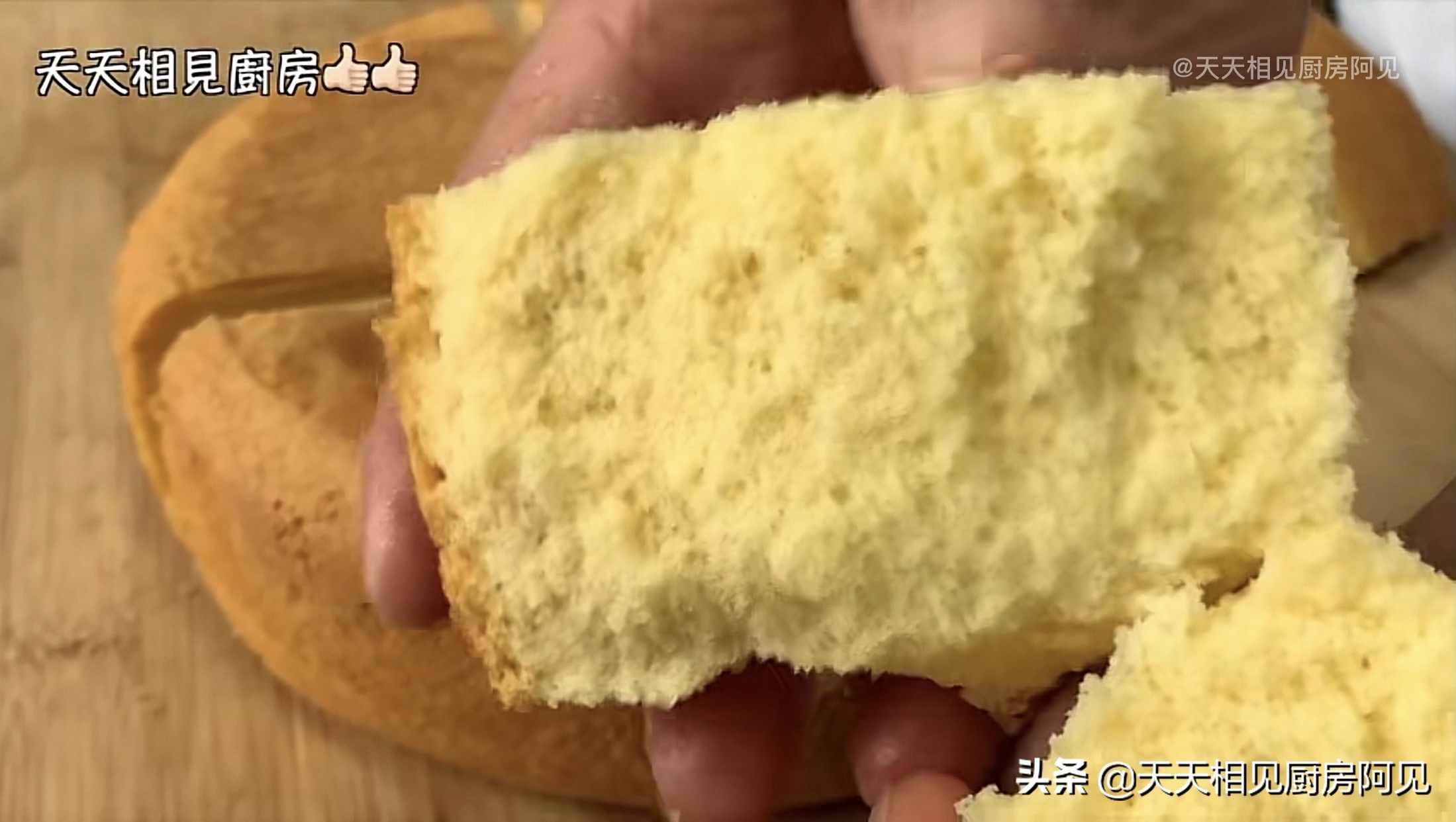 家里有電飯煲和雞蛋就能做蛋糕，第一次做就能成功，蓬松暄軟