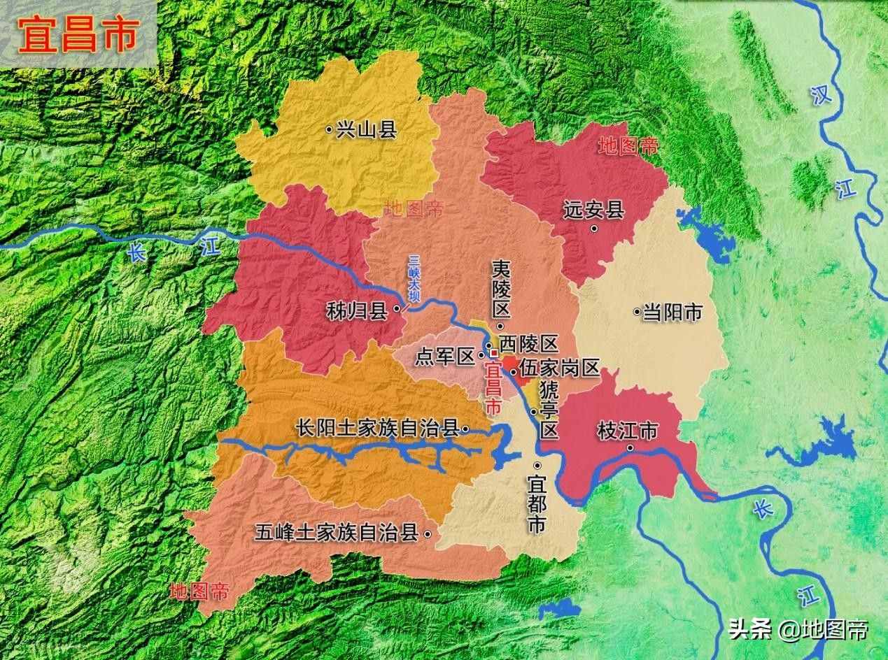 三峽大壩高185米，過往船只是如何翻越大壩的？