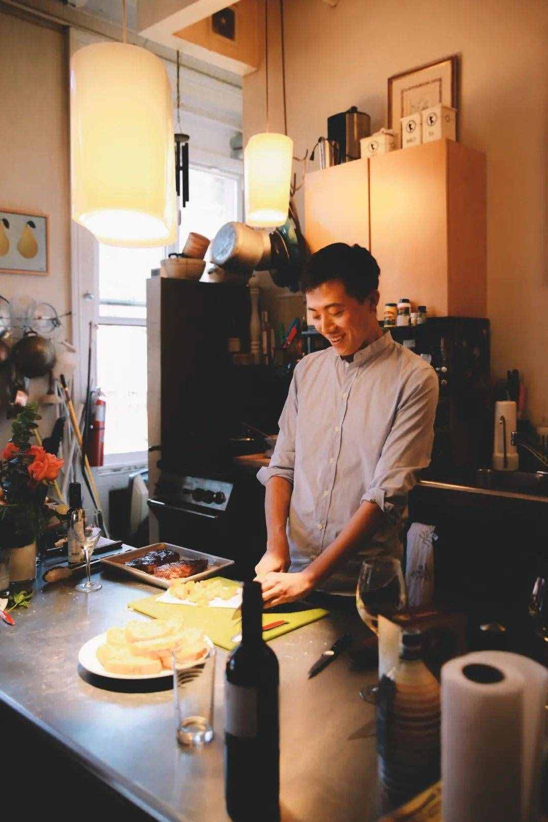 專訪｜品味《方長(zhǎng)》，人氣作家安東尼：做菜不是創(chuàng)造美味，而是追憶和分享